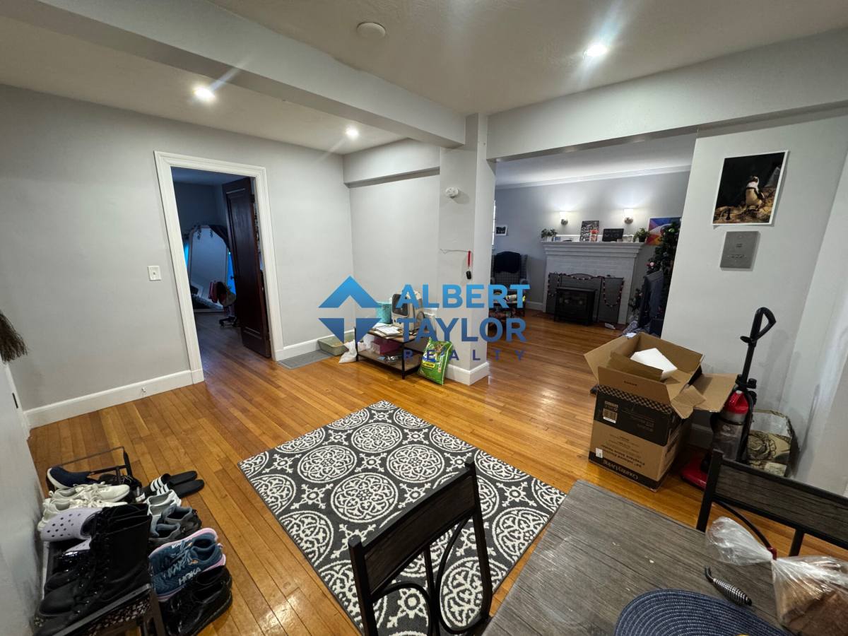Apartment for rent at 8 Mount Ida St #1, Newton, MA 02458