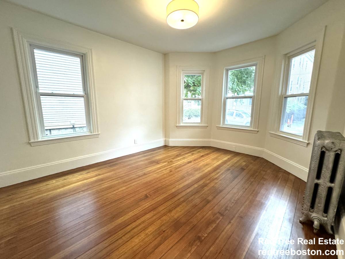 Apartment for rent at 11 E Milton Rd #1, Brookline, MA 02445