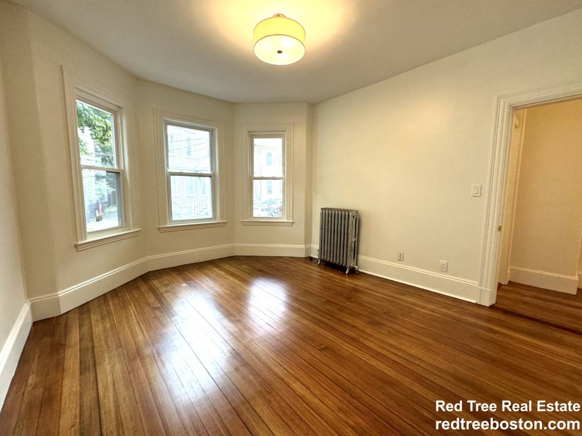 Apartment for rent at 11 E Milton Rd #1, Brookline, MA 02445