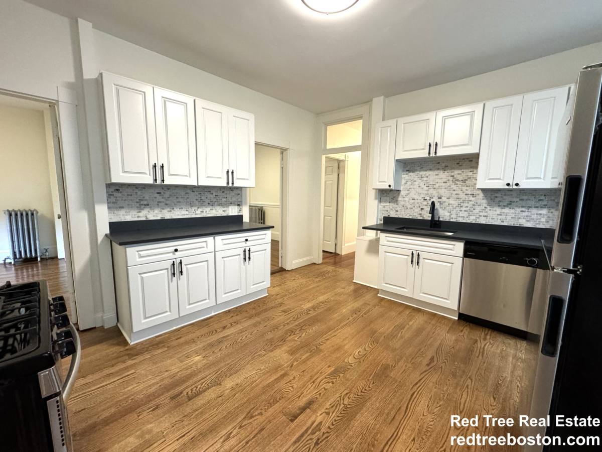 Apartment for rent at 11 E Milton Rd #1, Brookline, MA 02445