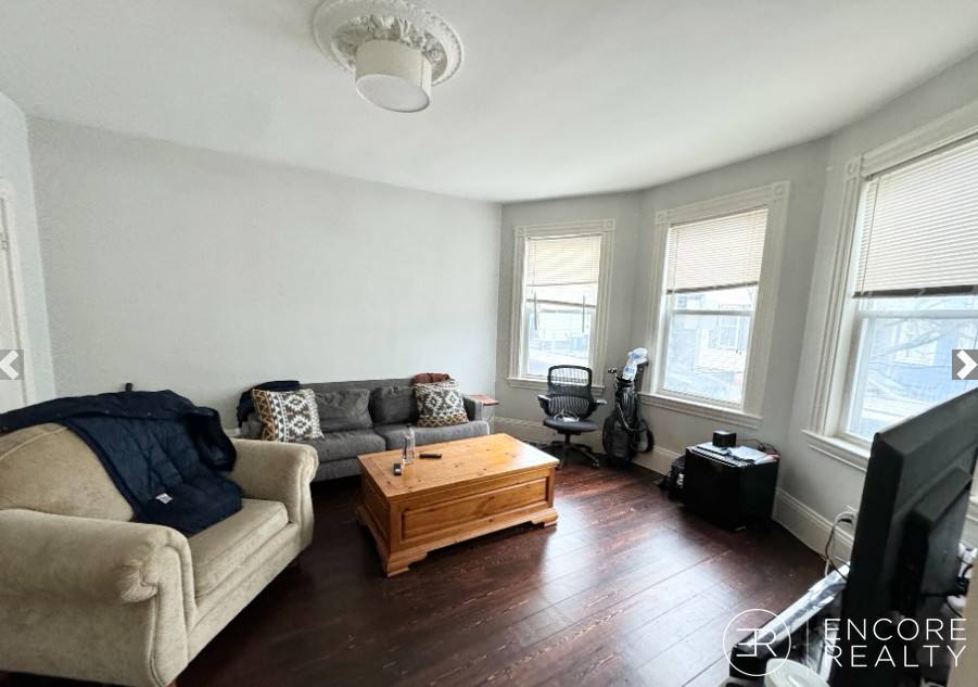 Apartment for rent at 32 Rawson St #1, Dorchester, MA 02125