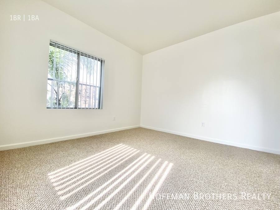 Apartment for rent at 758 S Carondelet St #108, Los Angeles, CA 90057