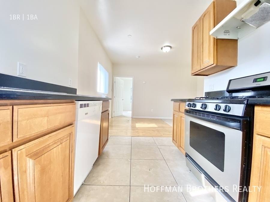 Apartment for rent at 758 S Carondelet St #108, Los Angeles, CA 90057