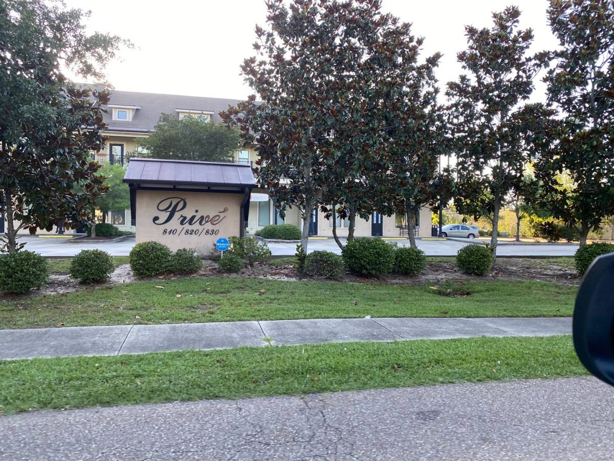 Apartment for rent at 820 Lafitte St #105, Mandeville, LA 70448