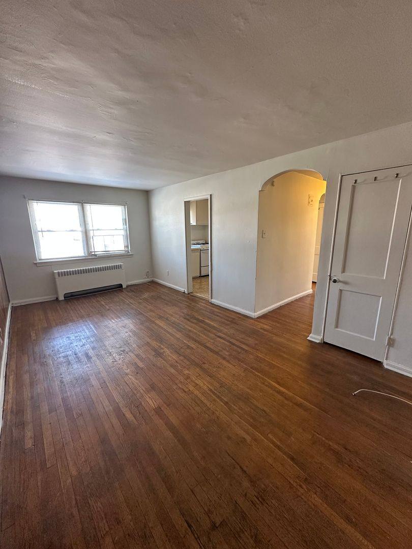 Apartment for rent at 728 E Chester Pike, Ridley Park, PA 19078
