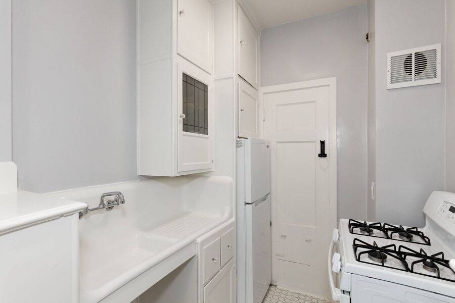 Apartment for rent at 2709 Dwight Way #4, Berkeley, CA 94704