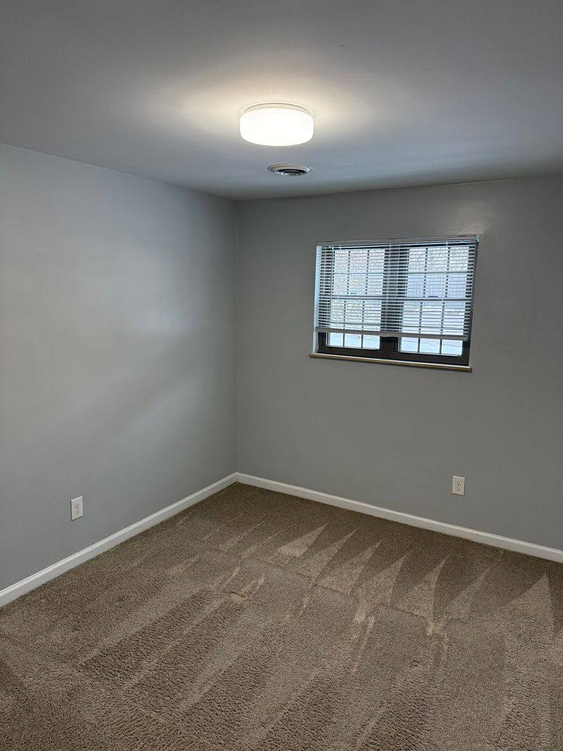 Apartment for rent at 2866 Madison Rd, Cincinnati, OH 45209