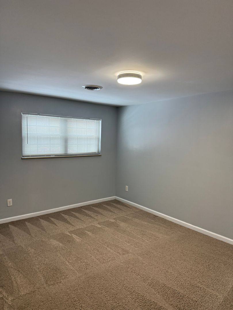 Apartment for rent at 2866 Madison Rd, Cincinnati, OH 45209