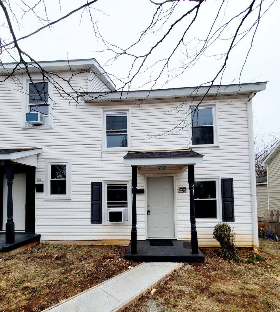 Apartment for rent at 1112 Bedford Ave, Lynchburg, VA 24504