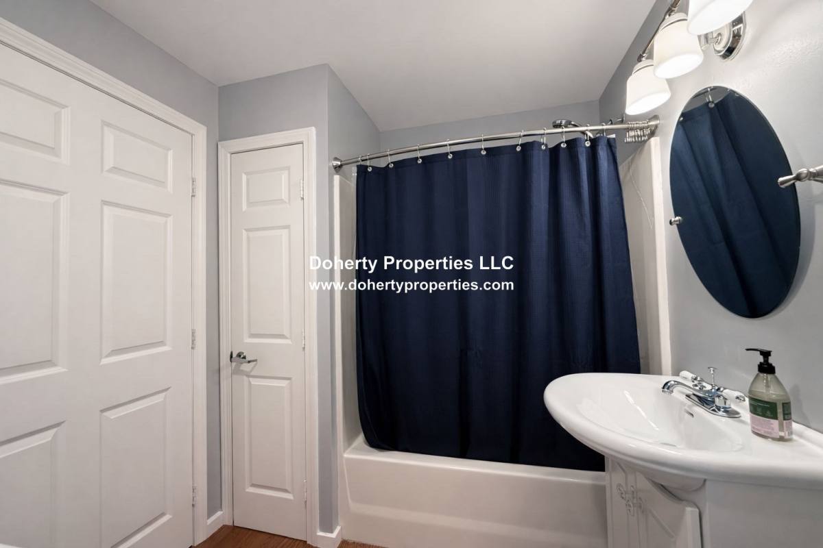 Apartment for rent at 172 Middle St #108, Lowell, MA 01852