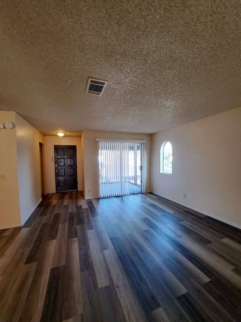 Apartment for rent at 3749 N Abby St, Fresno, CA 93726