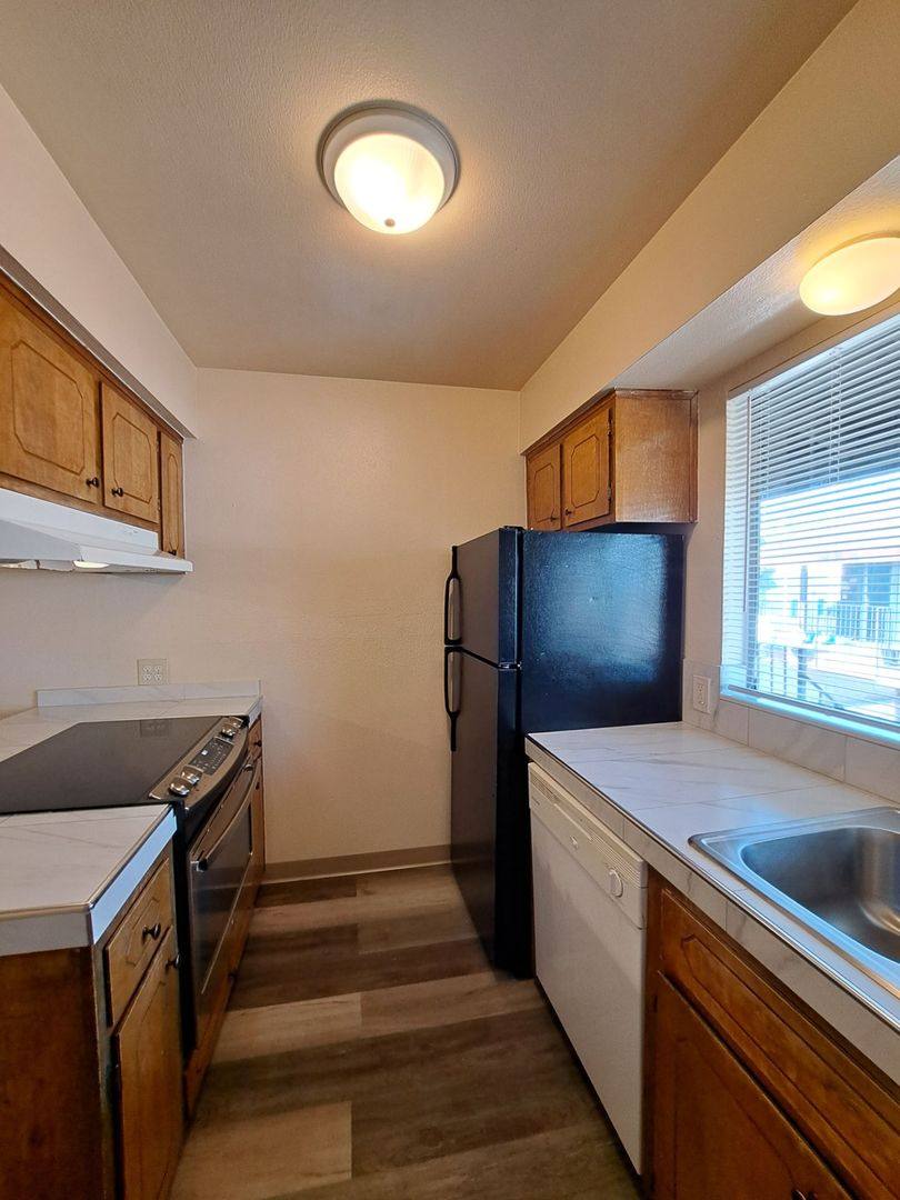 Apartment for rent at 3749 N Abby St, Fresno, CA 93726