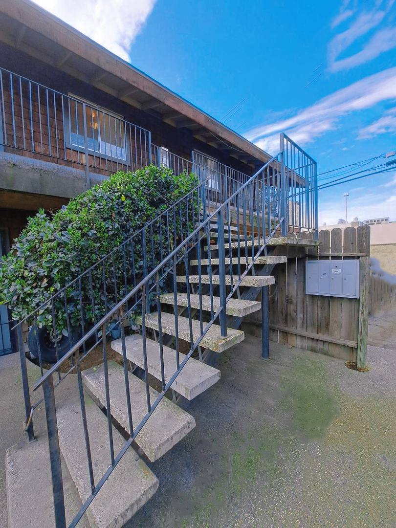 Apartment for rent at 3749 N Abby St, Fresno, CA 93726
