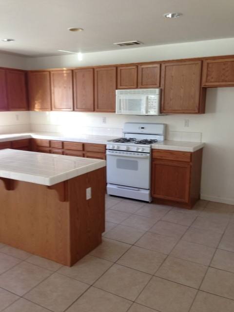 House for rent at 2328 S Fallbrook, Los Banos, CA 93635