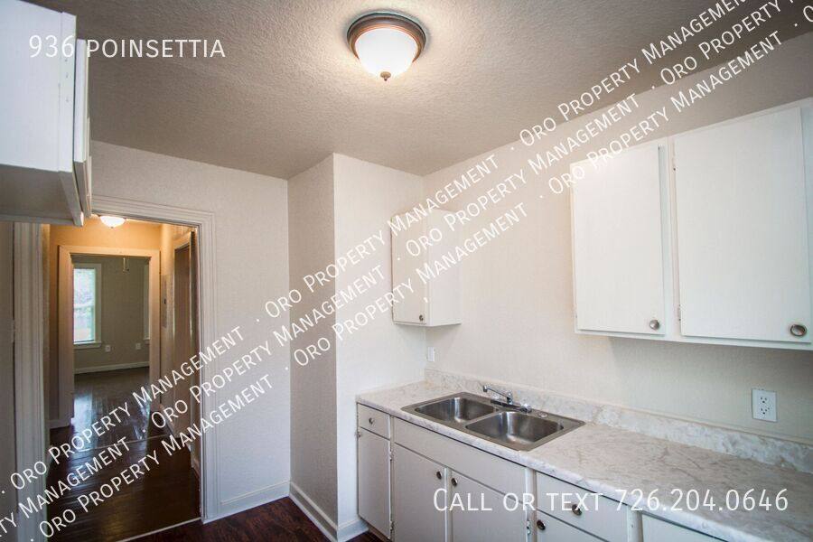 Apartment for rent at 936 Poinsettia, San Antonio, TX 78202