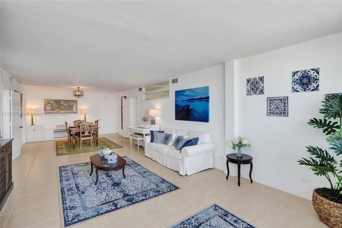 Apartment for rent at 5005 Collins Ave #707, Miami Beach, FL 33140