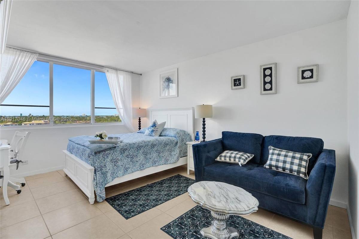 Apartment for rent at 5005 Collins Ave #707, Miami Beach, FL 33140