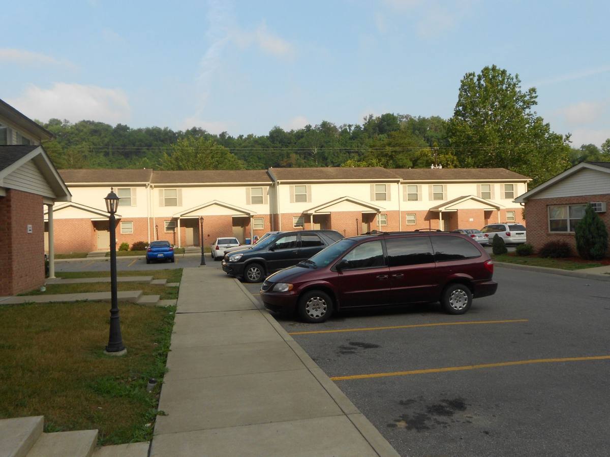 Apartment for rent at 108 Pebble Dr, Moundsville, WV 26041