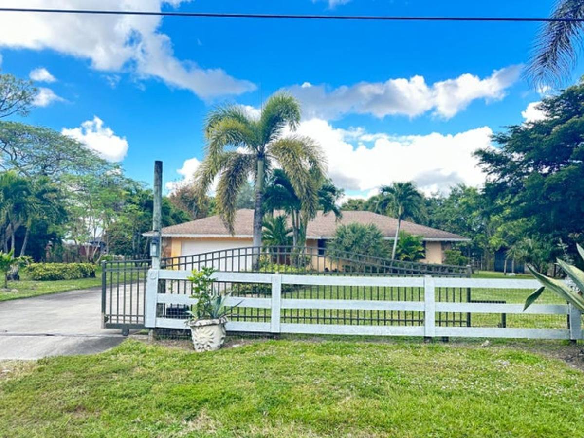 House for rent at 8251 Bowie Way, Lake Worth, FL 33467