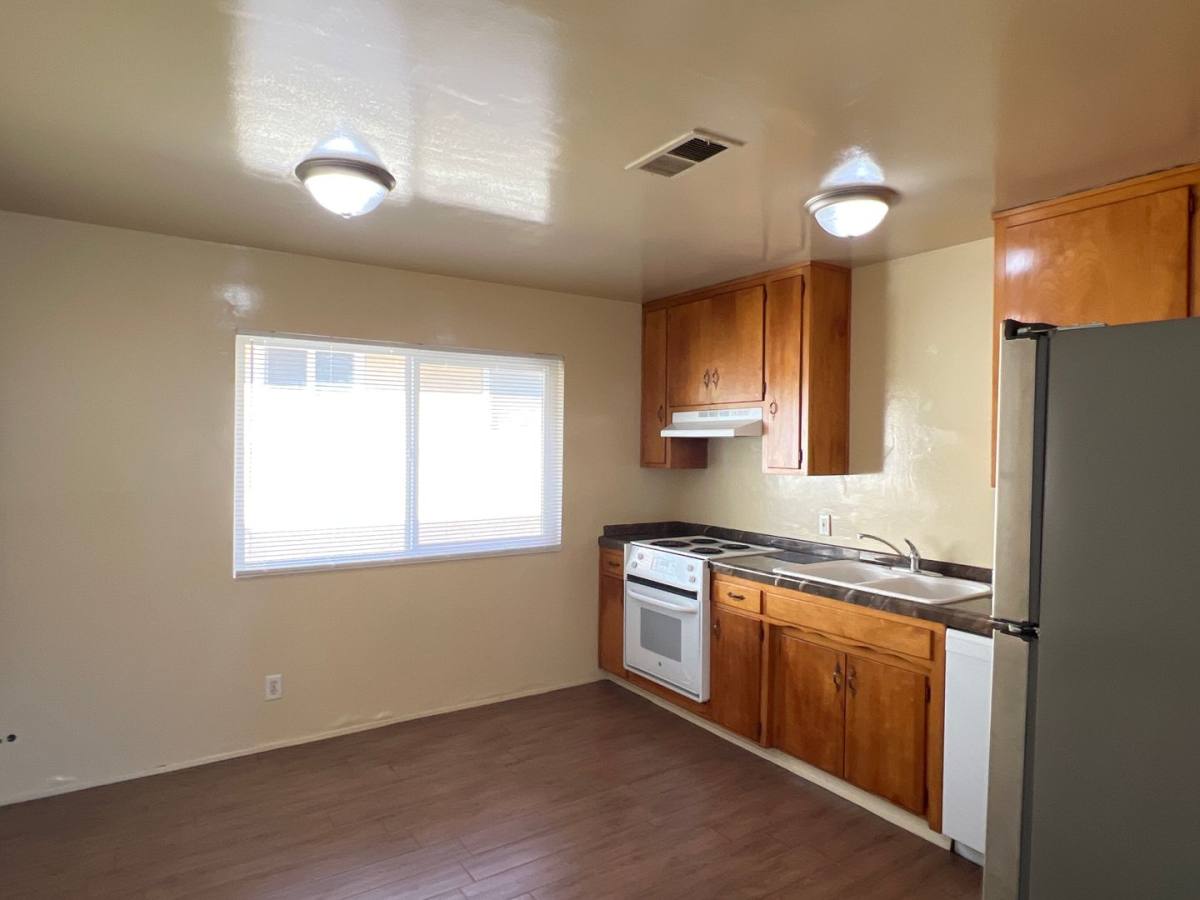 Apartment for rent at 4236 Columbus St, Bakersfield, CA 93306