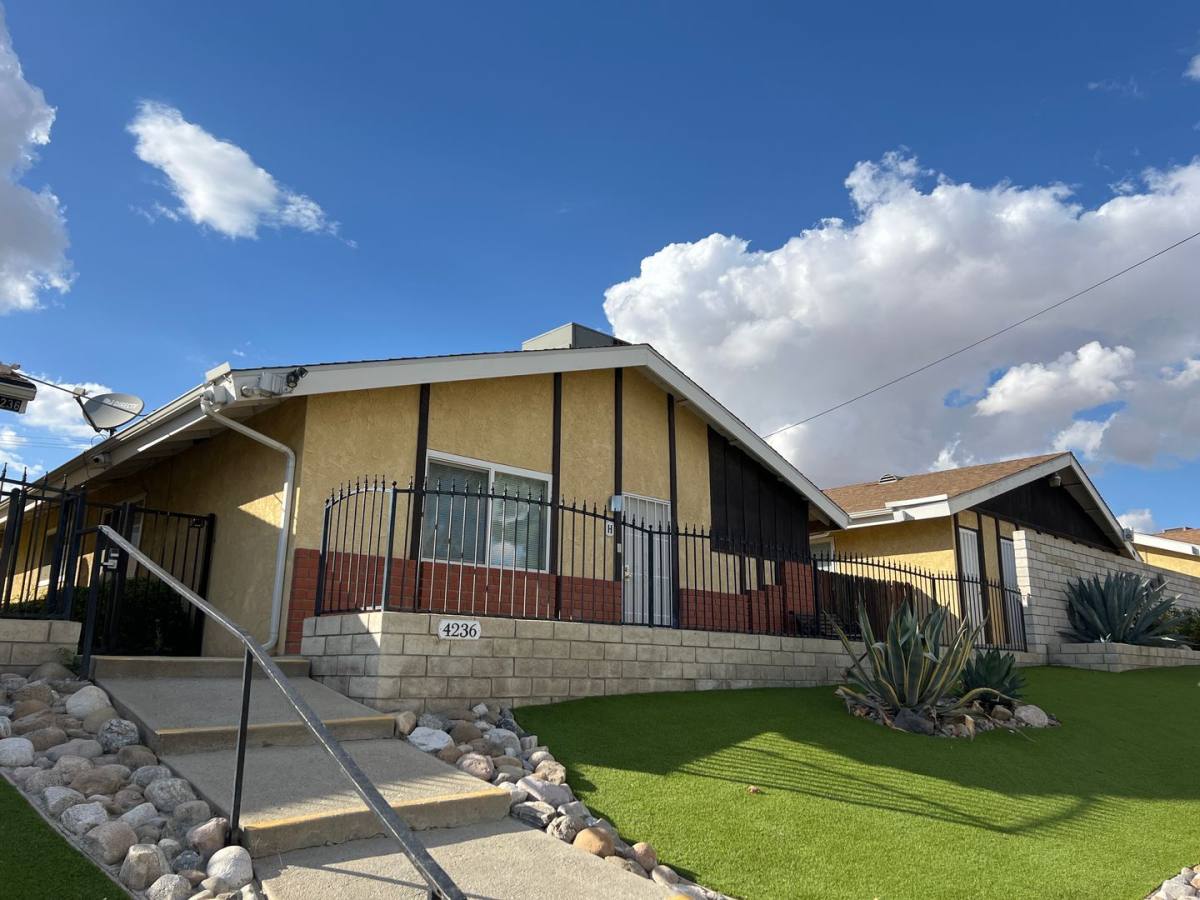 Apartment for rent at 4236 Columbus St, Bakersfield, CA 93306