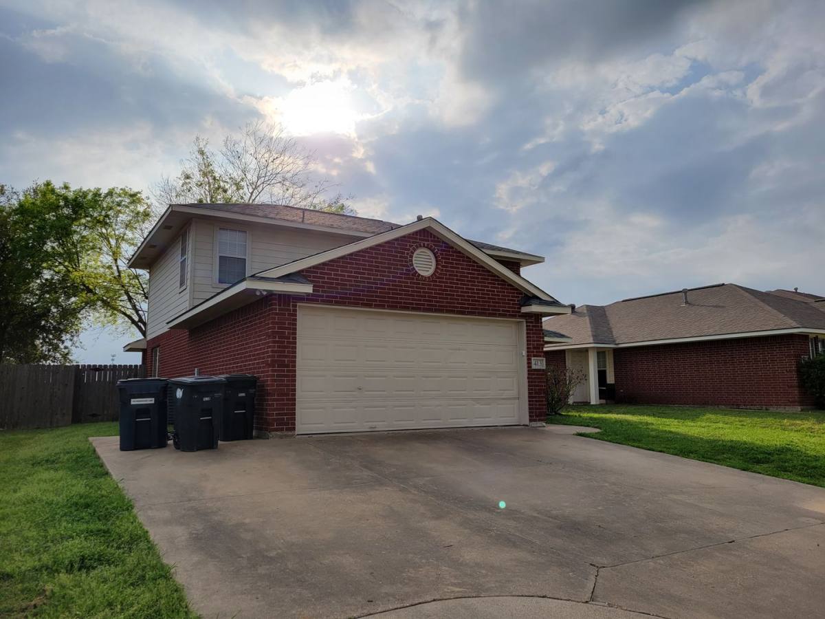 House for rent at 413 Pronghorn Loop, College Station, TX 77845