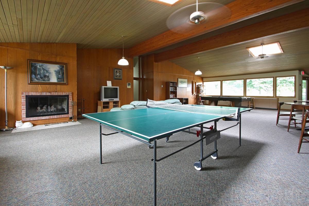 Apartment for rent at 2350 Chalet Gardens Rd, Madison, WI 53711