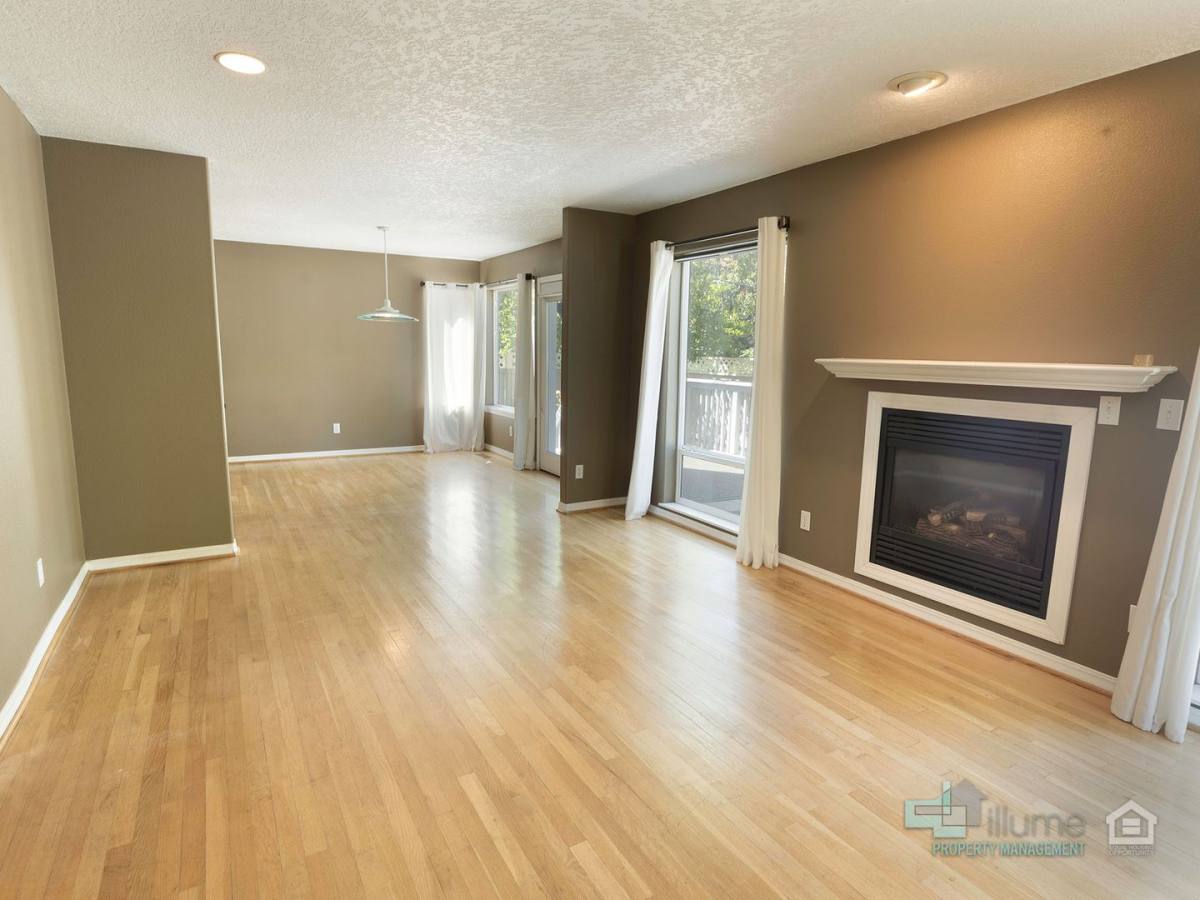 House for rent at 20630 Willamette Dr, West Linn, OR 97068
