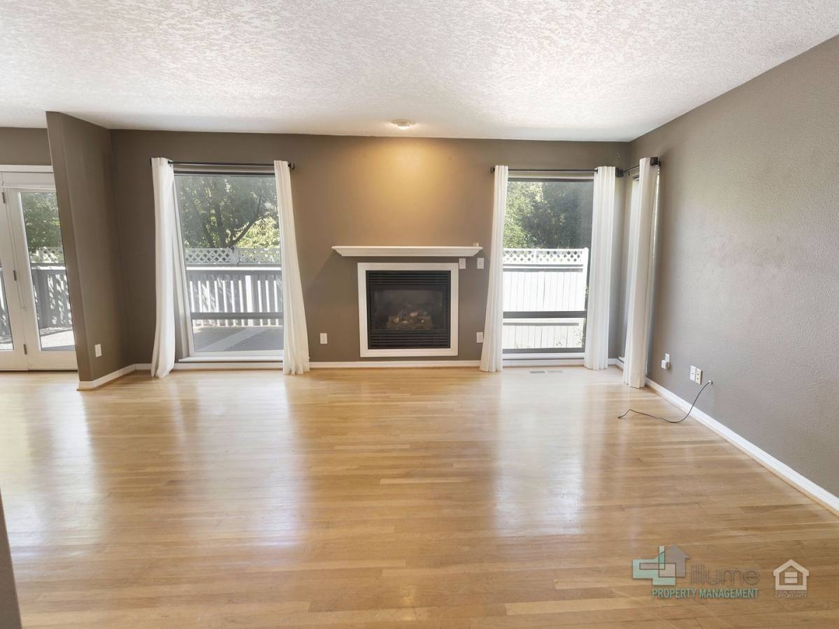 House for rent at 20630 Willamette Dr, West Linn, OR 97068