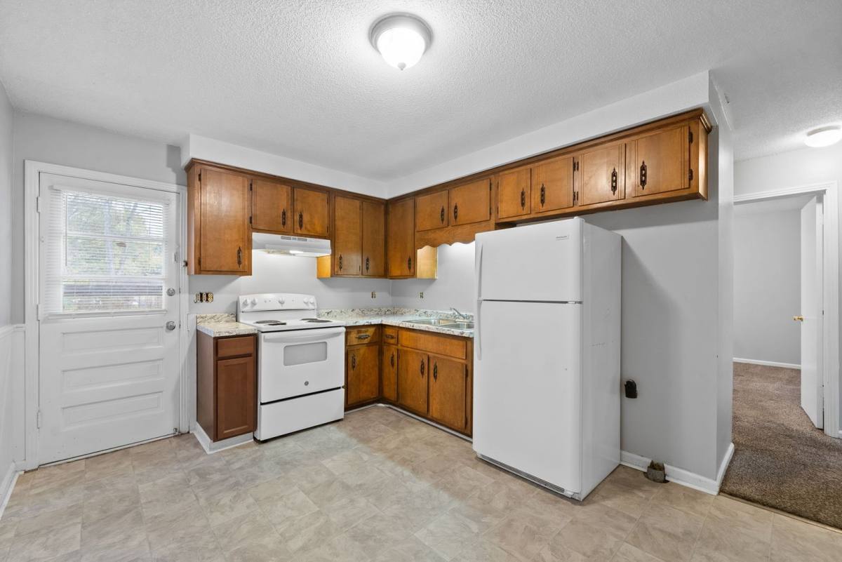Apartment for rent at 102 Tandy Dr, Clarksville, TN 37042