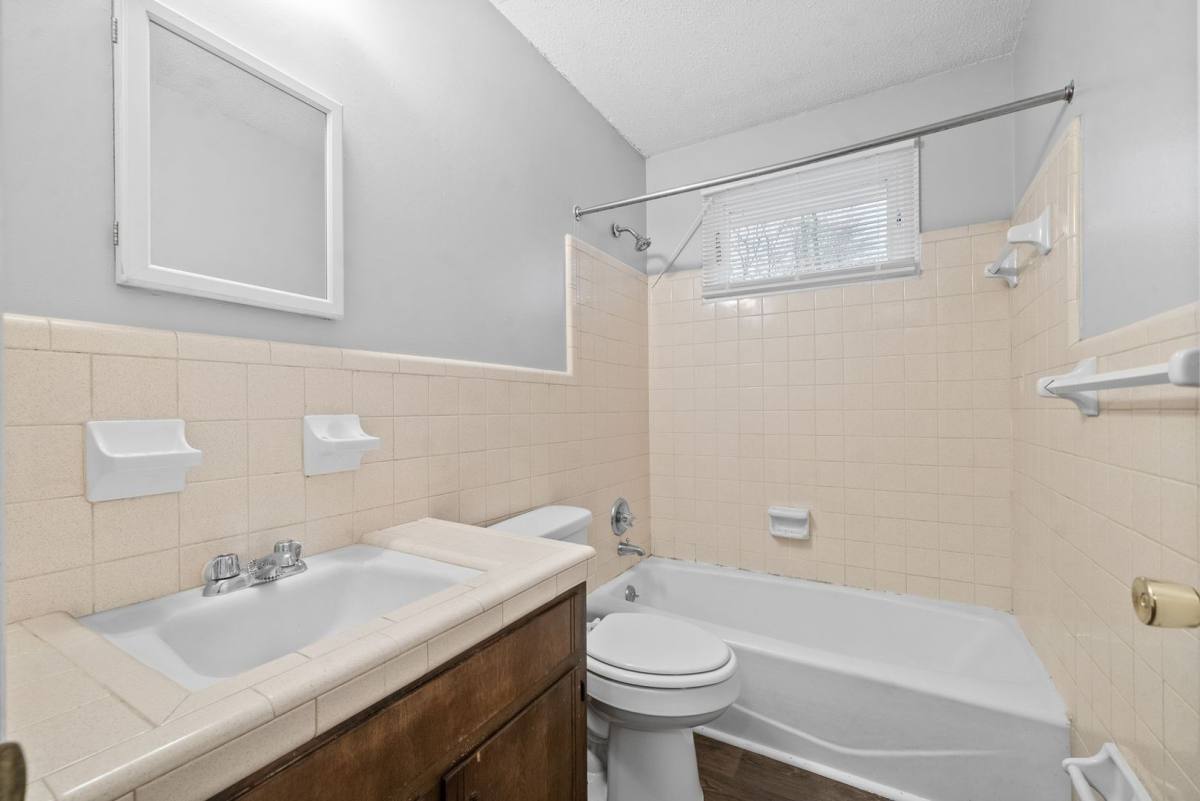Apartment for rent at 102 Tandy Dr, Clarksville, TN 37042