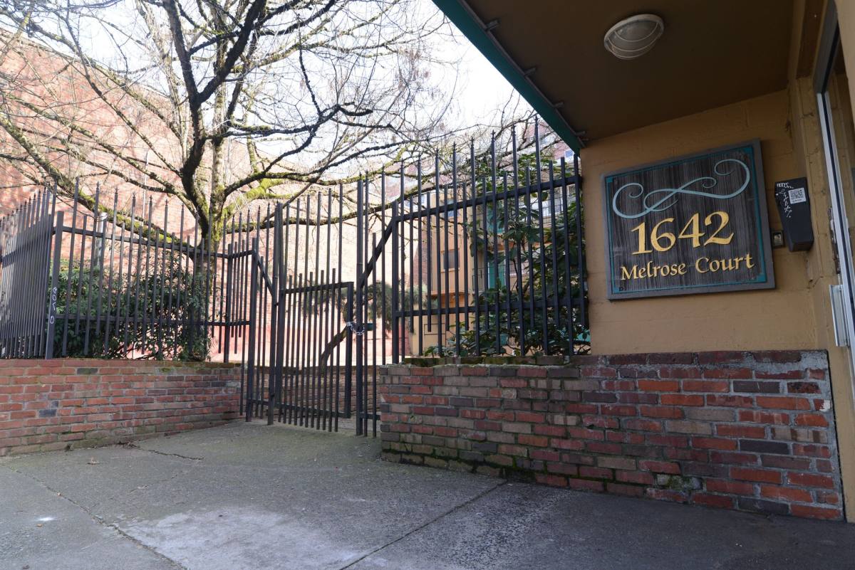 Melrose Court, 1642 Melrose Ave, Seattle, WA 98122 - Apartment for Rent - Image 1
