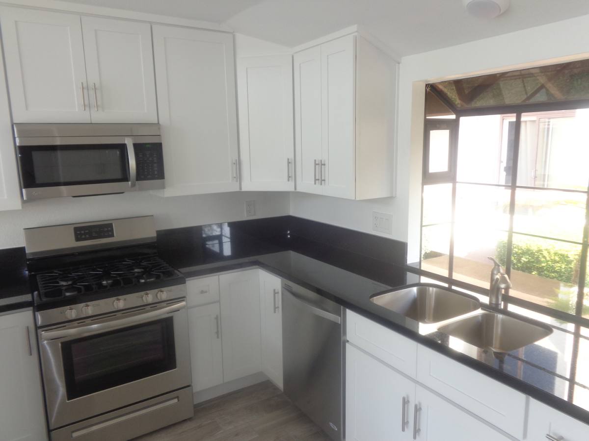 Apartment for rent at 538-556 N Coast Highway, Laguna Beach, CA 92651