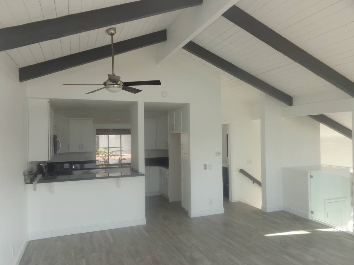 Apartment for rent at 538-556 N Coast Highway, Laguna Beach, CA 92651