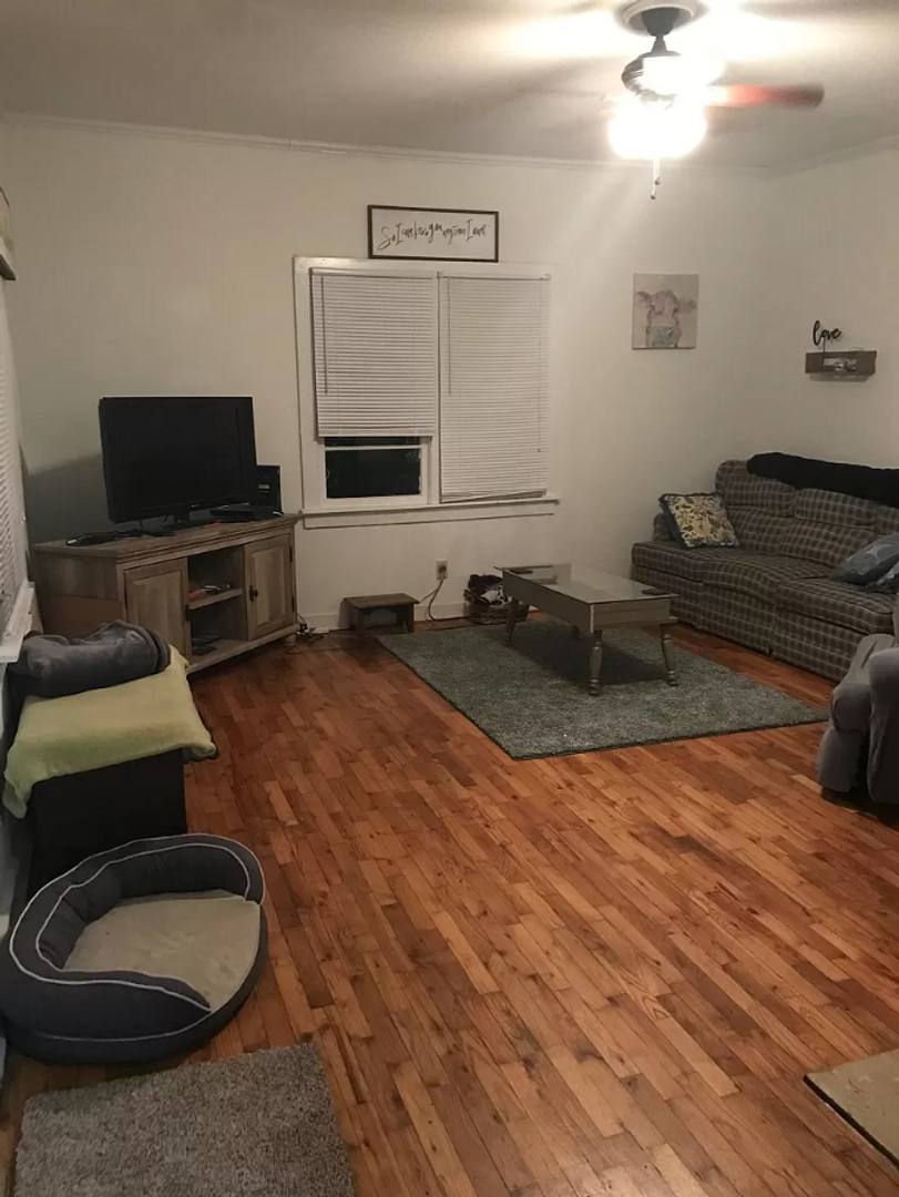 House for rent at 472 Whitehall Rd, Athens, GA 30605