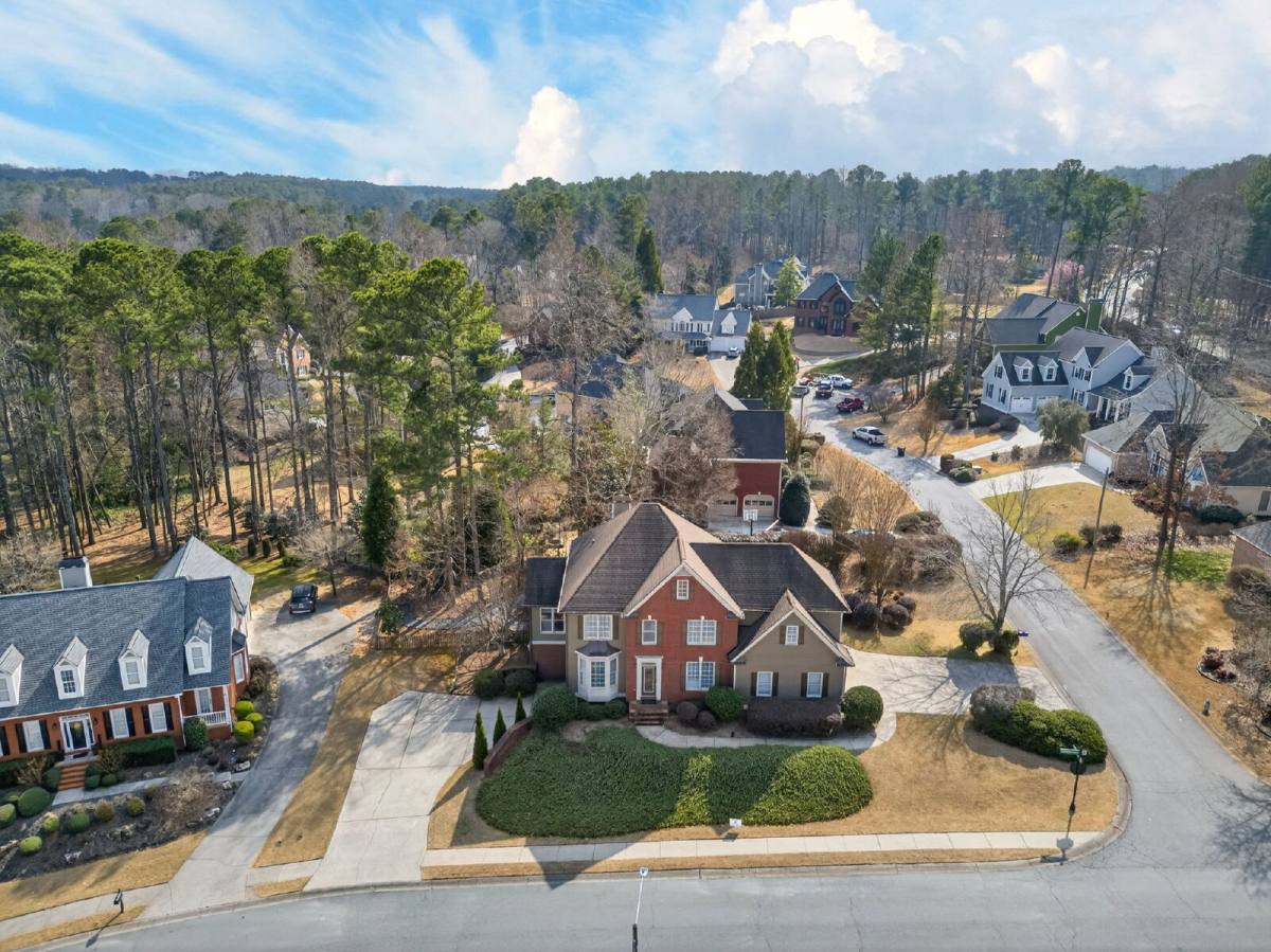 House for rent at 1712 Kenbrook Court NW, Acworth, GA 30101