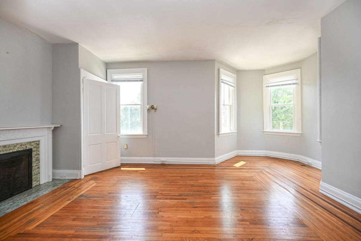 Apartment for rent at 2431 Ohio Ave #4, Cincinnati, OH 45219