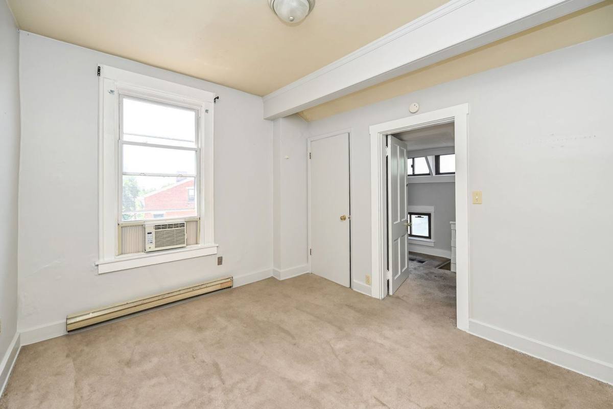 Apartment for rent at 2431 Ohio Ave #4, Cincinnati, OH 45219