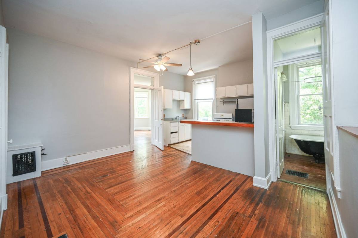 Apartment for rent at 2431 Ohio Ave #4, Cincinnati, OH 45219
