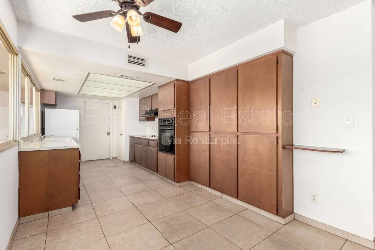 House for rent at 4013 S Hazelton Lane, Tempe, AZ 85282