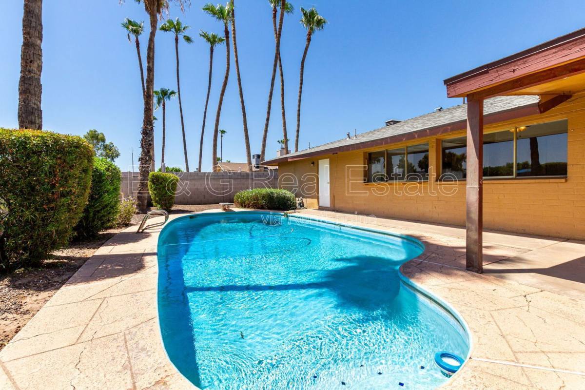 House for rent at 4013 S Hazelton Lane, Tempe, AZ 85282