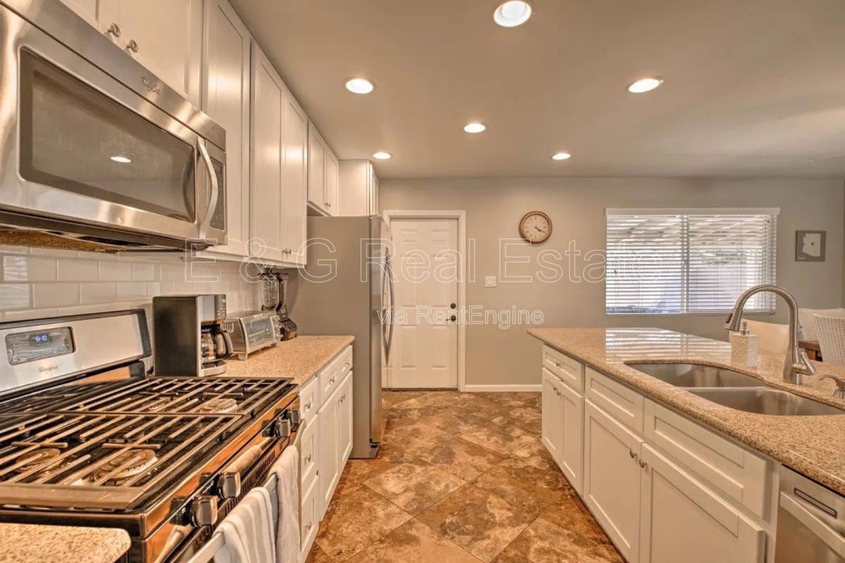 House for rent at 609 S Priest Dr, Tempe, AZ 85281
