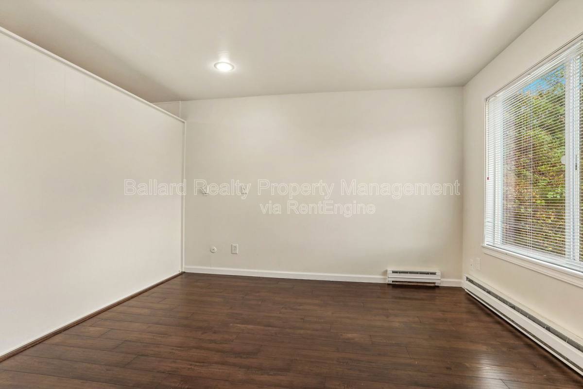 Apartment for rent at 9030 Greenwood Ave N #106, Seattle, WA 98103
