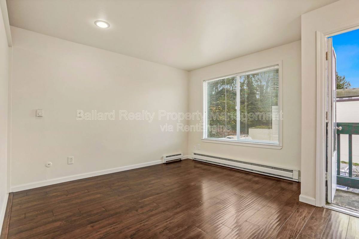 Apartment for rent at 9030 Greenwood Ave N #106, Seattle, WA 98103