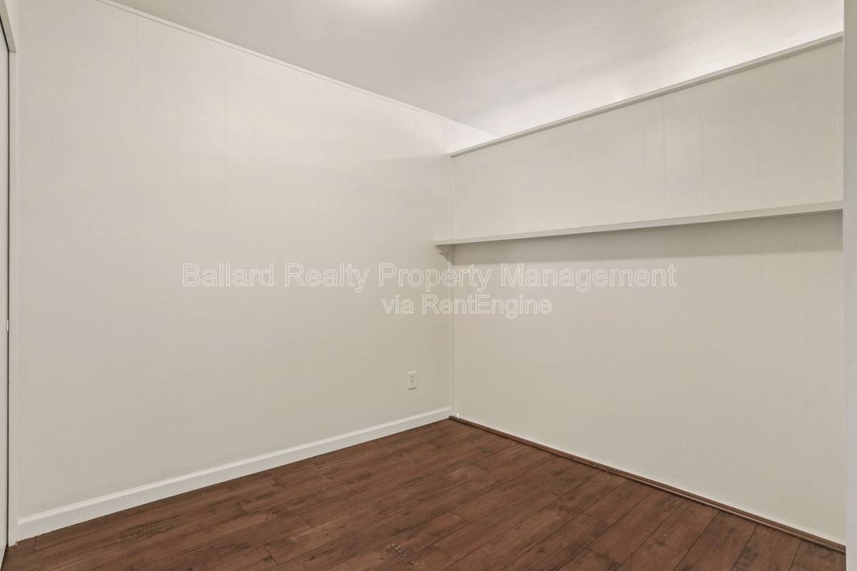 Apartment for rent at 9030 Greenwood Ave N #106, Seattle, WA 98103