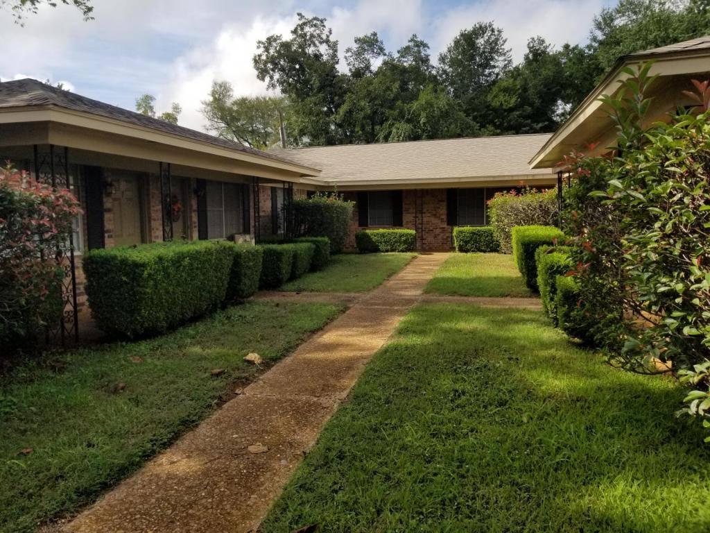 Apartment for rent at 411 S Sycamore #5, 7, Palestine, TX 75801