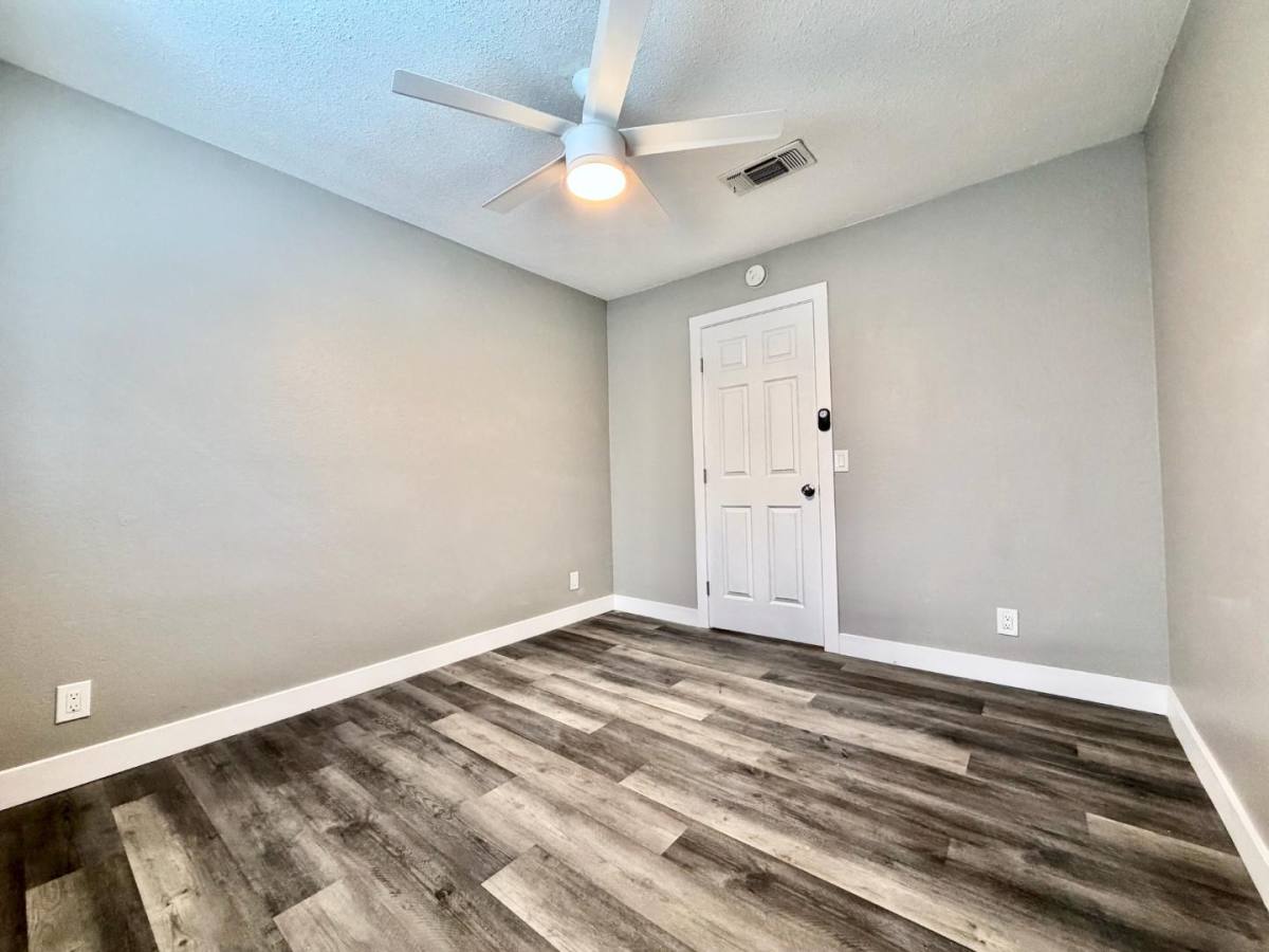 Apartment for rent at 1819 W St #2, Sacramento, CA 95818