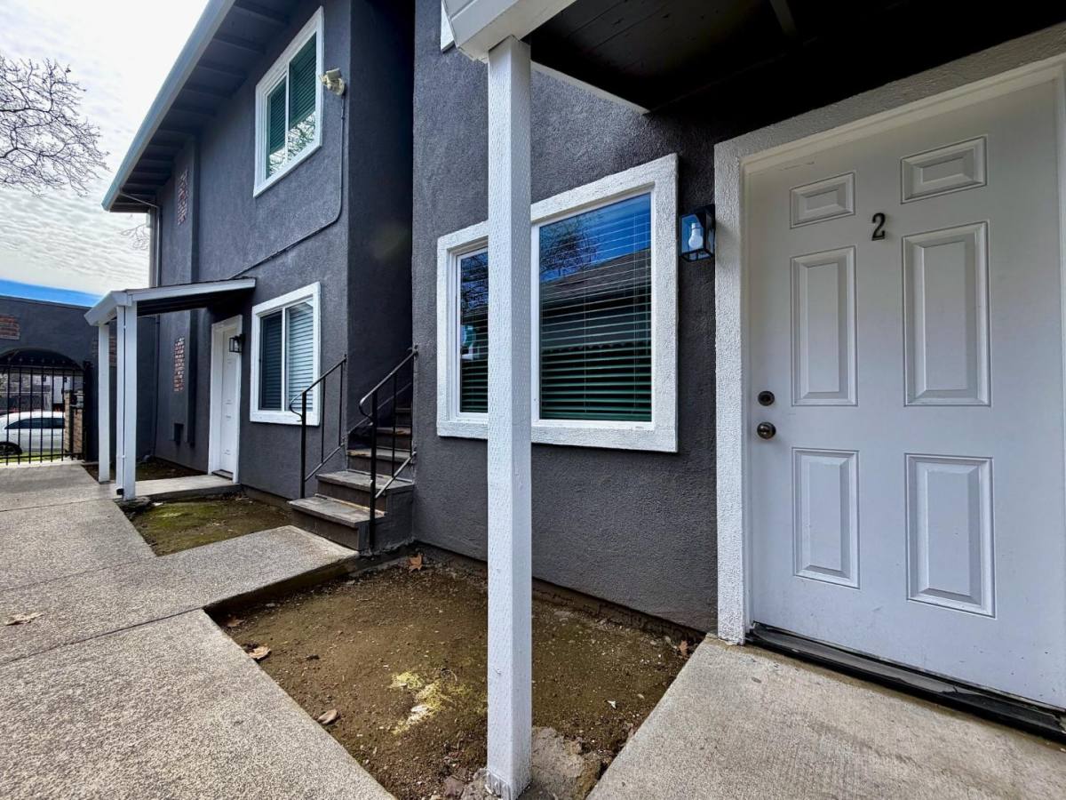 Apartment for rent at 1819 W St #2, Sacramento, CA 95818