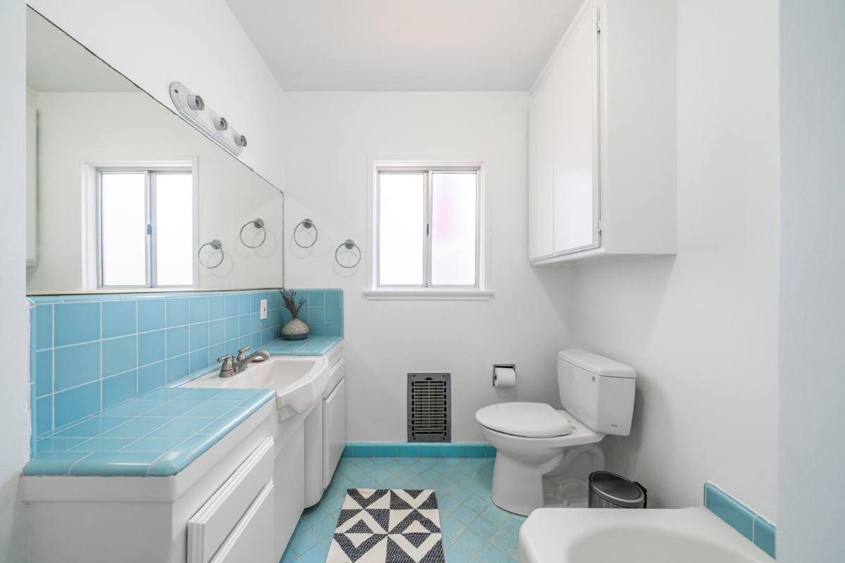 House for rent at 333 28th St #THE Barefoot Beach, Hermosa Beach, CA 90254