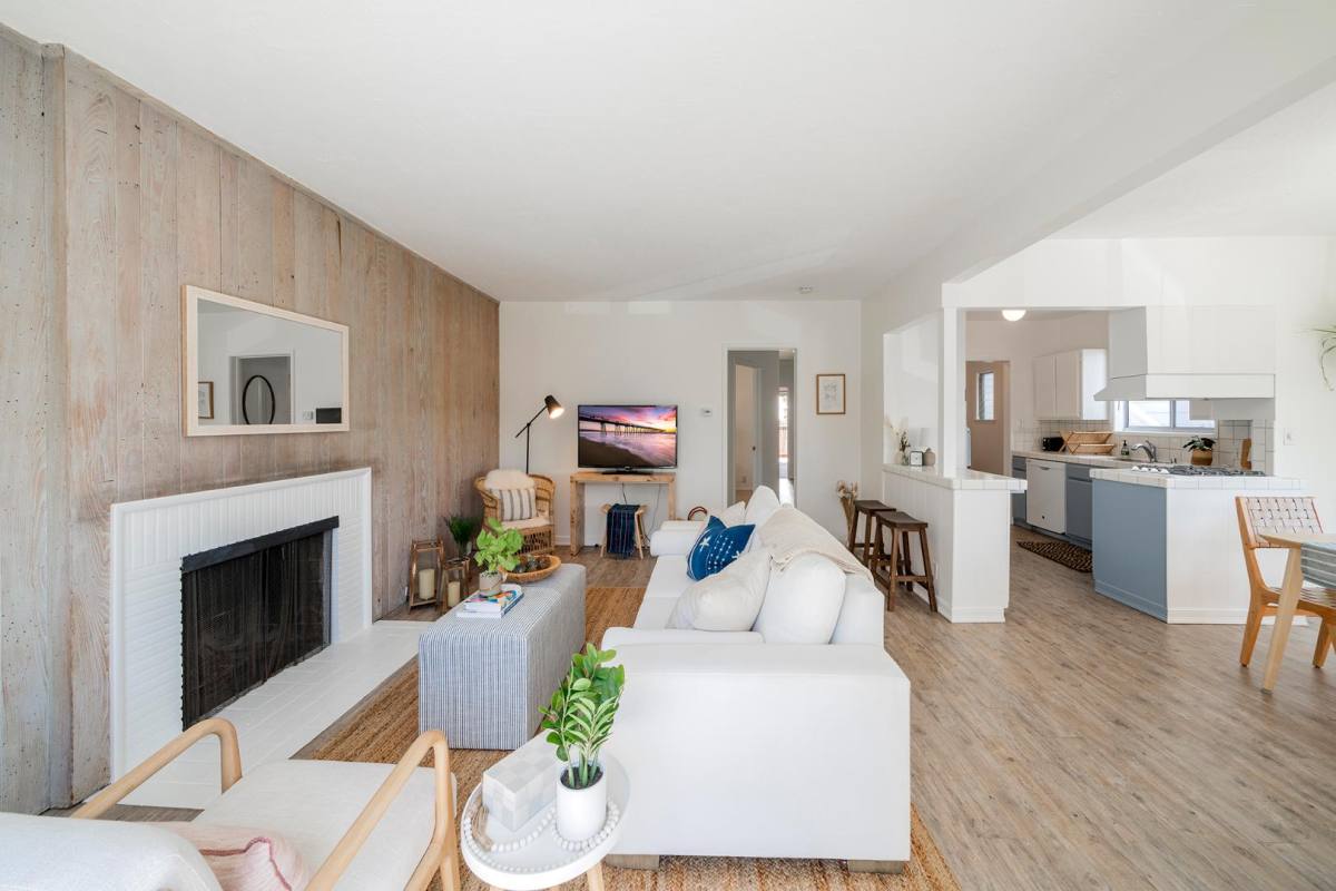 House for rent at 333 28th St #THE Barefoot Beach, Hermosa Beach, CA 90254